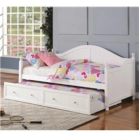 White Wooden Daybed with Trundle